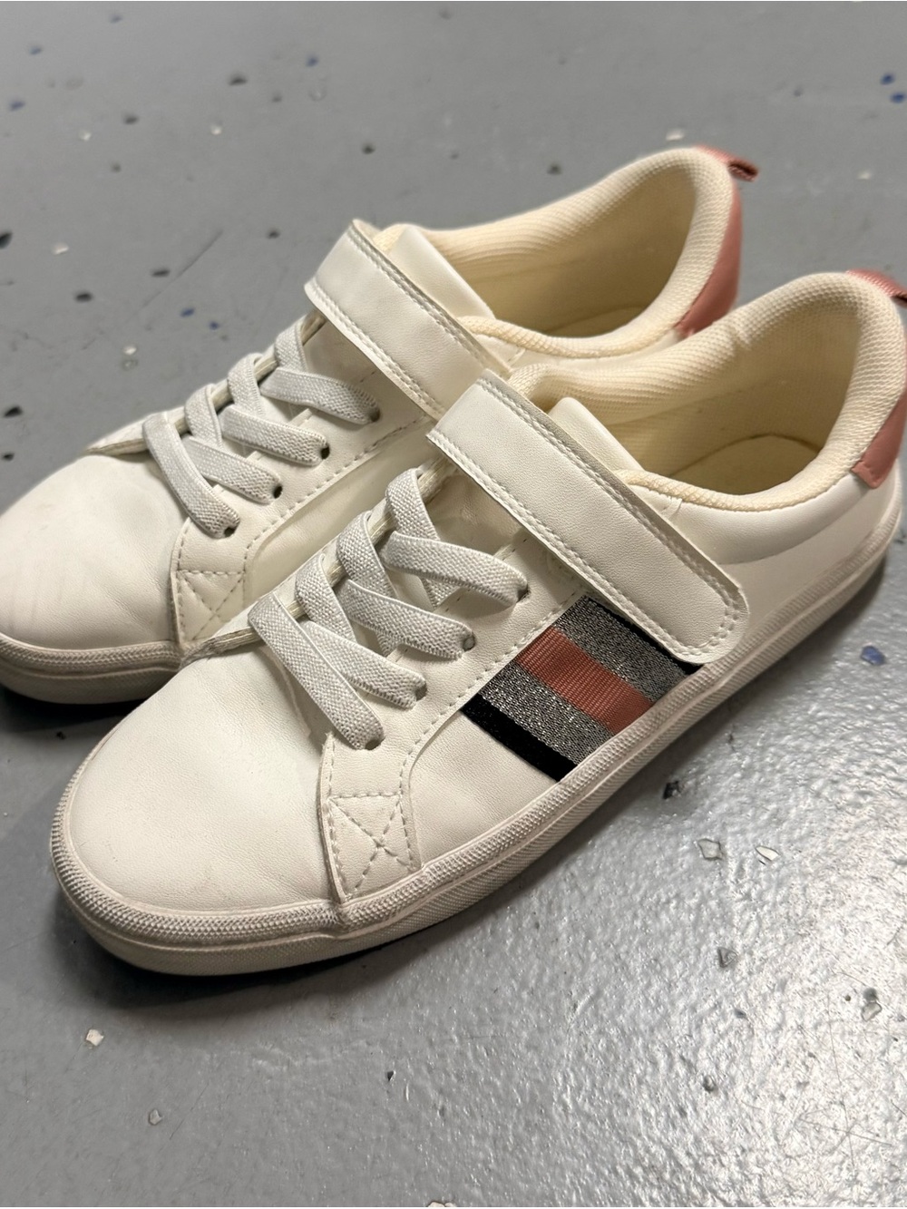 Girls' White Casual Sneakers size 1